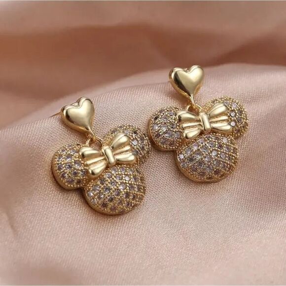 Minnie Mouse Disney Gold Heart Earrings - Picture 1 of 5